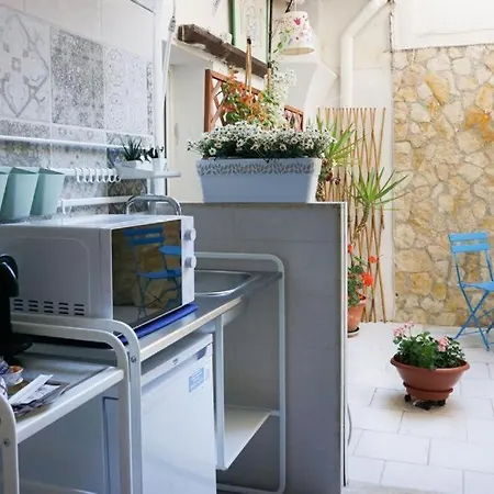 Apartment Blue Courtyard Not Valid Bari